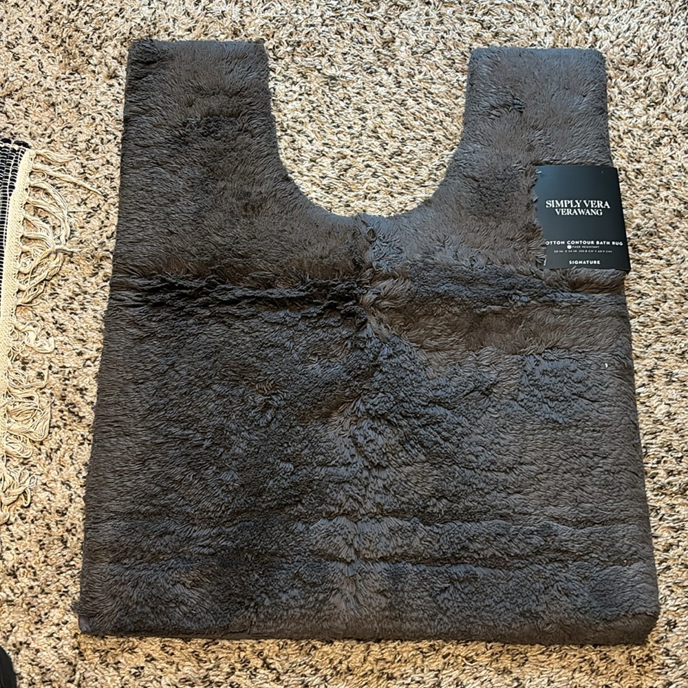 New Vera Wang Contour Rug